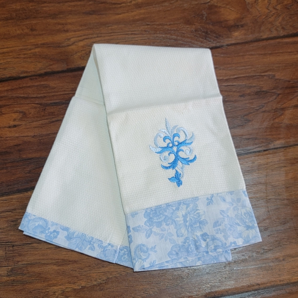 Dinner napkin